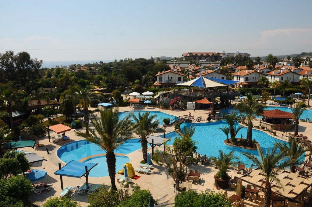 Armas Pemar Beach