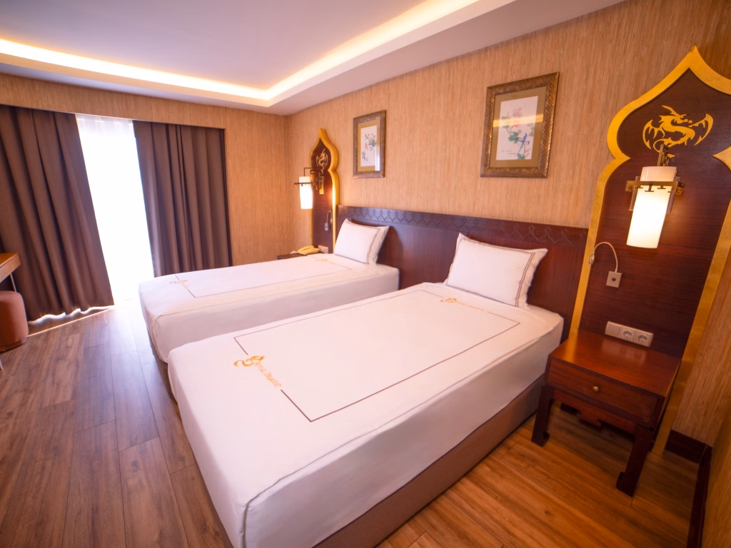 Royal Dragon Hotel