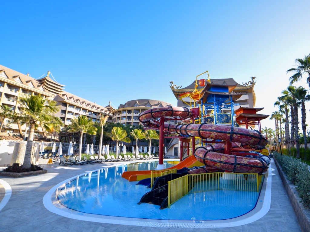 Royal Dragon Hotel