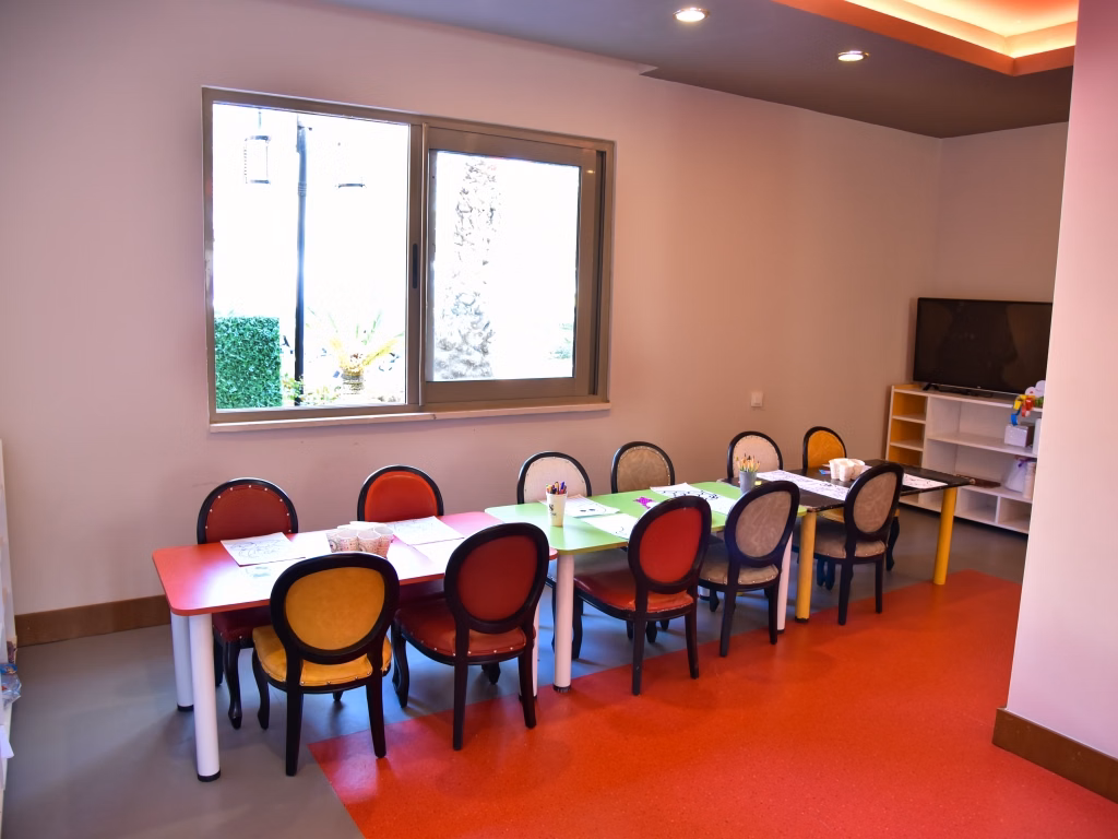 Royal Dragon Hotel