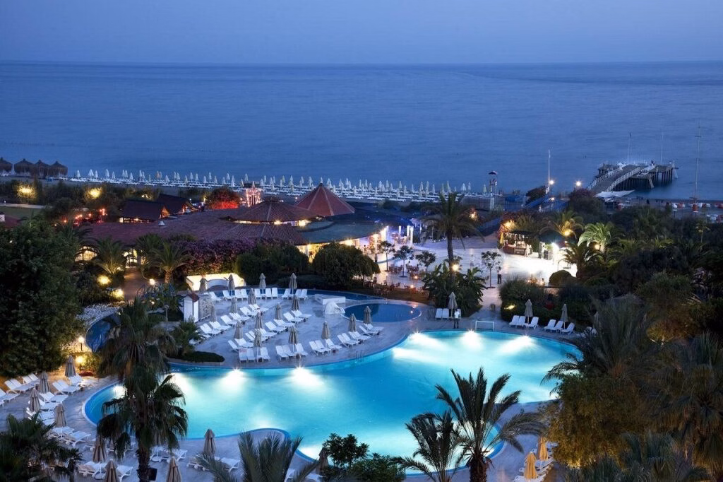 Sunrise Resort Hotel