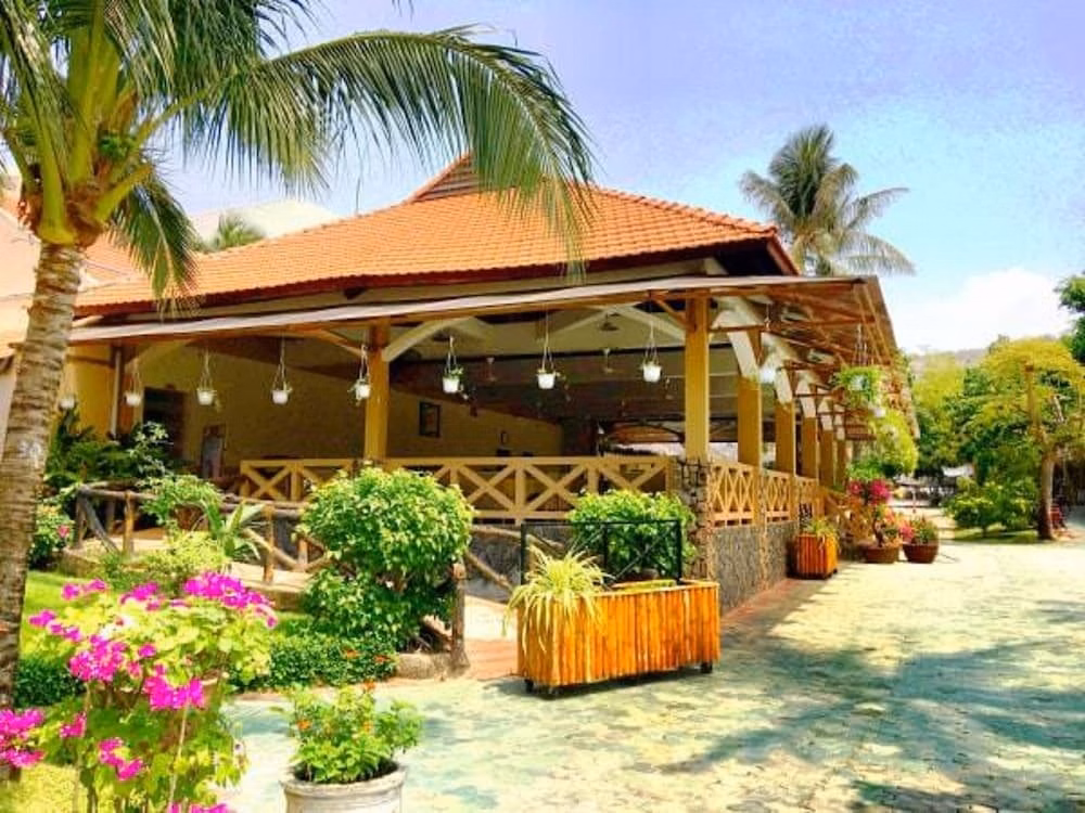 Thai Hoa Resort