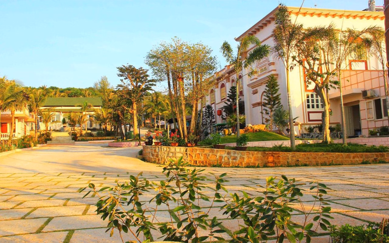 Phu Van Resort & Spa