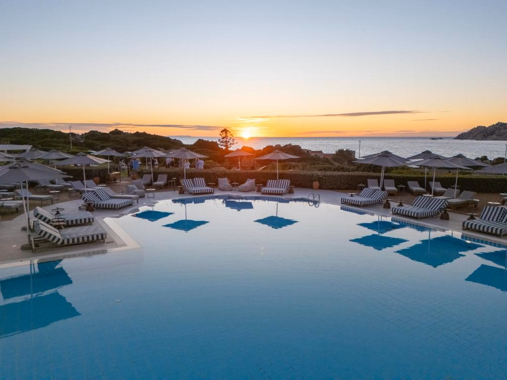 Mangia's Santa Teresa Sardinia, Curio Collection by Hilton