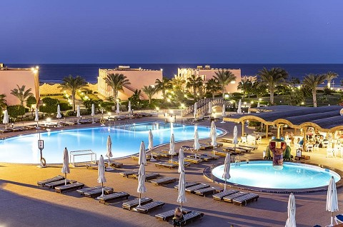 Atostogaukite Marsa Alame: 4★ The Three Corners Happy Life Beach Resort viešbutis su viskas įskaičiuota tik 449€