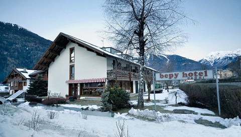 Aktyvus slidinėjimo poilsis Italijos kalnuose 3★ Bepy viešbutyje su pusryčiais už 505€