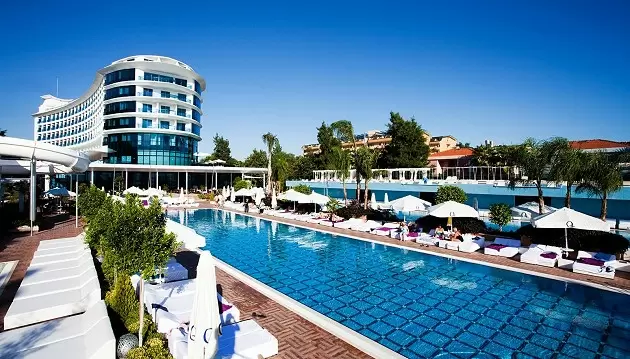Tobulas pabėgimas: atostogos Turkijoje 4★ viešbutyje Q Premium Resort su ultra viskas įskaičiuota