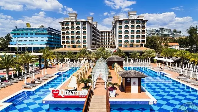 Įspūdingas poilsis Turkijoje: nepamirštamos atostogos 5★ viešbutyje Quattro Beach Spa & Resort