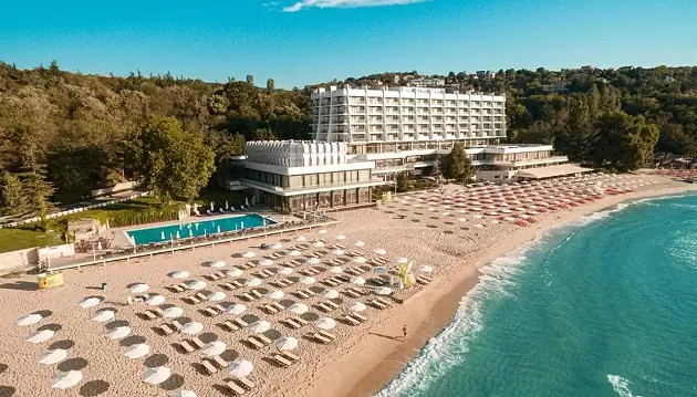 Varnos kurortas: bulgariškai pailsėkite 5★ viešbutyje Palace Hotel Sunny Day