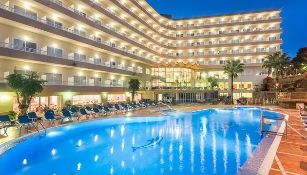 Saulėta ir rami viešnagė Kosta Doradoje: pailsėkite 4★ viešbutyje Cala Font Ispanijoje