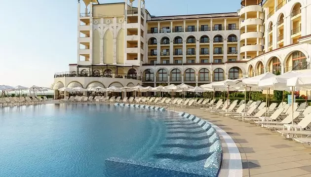 Idealus pabėgimas į Bulgariją: viešnagė 4★ viešbutyje Alua Helios Bay su viskas įskaičiuota
