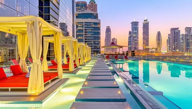 Prabangus poilsis Dubajuje: ilsėkitės nuostabiame 5★ viešbutyje Canal Central Hotel su įspūdingais vaizdais
