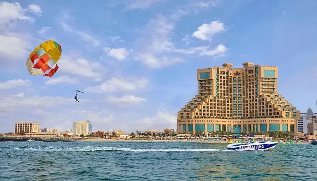 Atsipalaiduokite Dubajuje ir mėgaukitės arabiška prabanga 5★ viešbutyje Fairmont Ajman