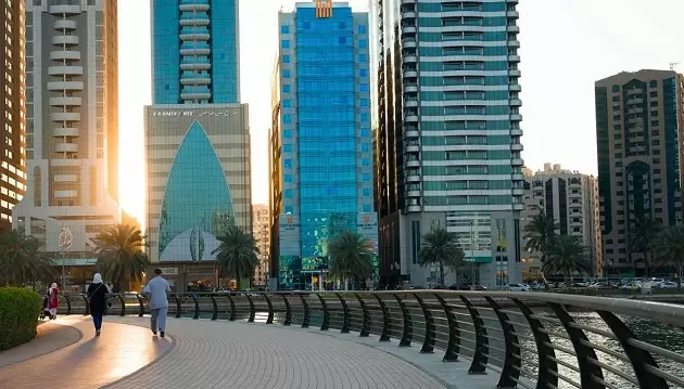 Nuostabios atostogos Dubajuje: ilsėkitės 4★ viešbutyje Copthorne Hotel Sharjah