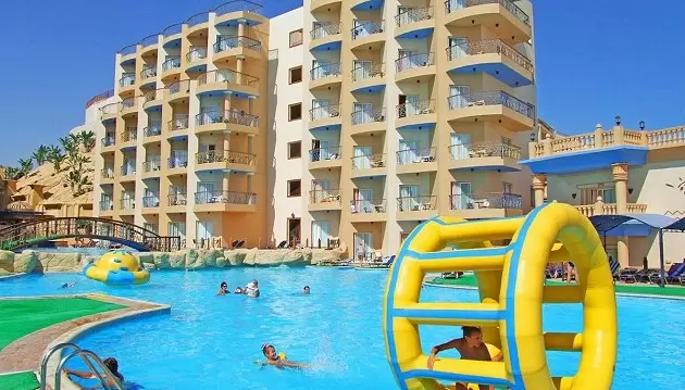 Egiptietiškos atostogos: ilsėkitės 4★ viešbutyje Sphinx Aqua Park Beach Resort su viskas įskaičiuota