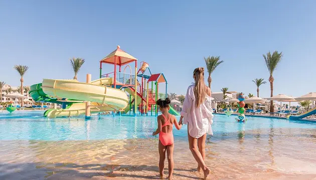 Skriskite šildytis į Hurgadą: 5★ Pickalbatros Dana Beach Resort viešbutyje su viskas įskaičiuota Egipte