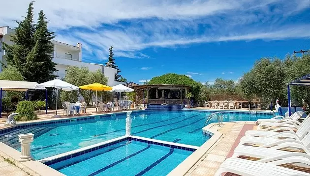 Vasara Tasos saloje: Astris Sun 3★ viešbutis su pusryčiais ir vakarienėmis