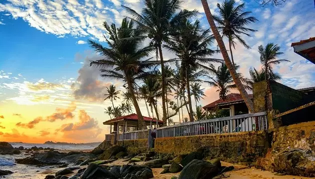 Kelionė į Šri Lanką iš Rygos: ilsėkitės 3★ viešbutyje Shanthi Beach Resort