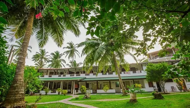 Keliaukite egzotiškų atostogų į Šri Lanką: poilsis 3★ viešbutyje Sea View Beach Resort