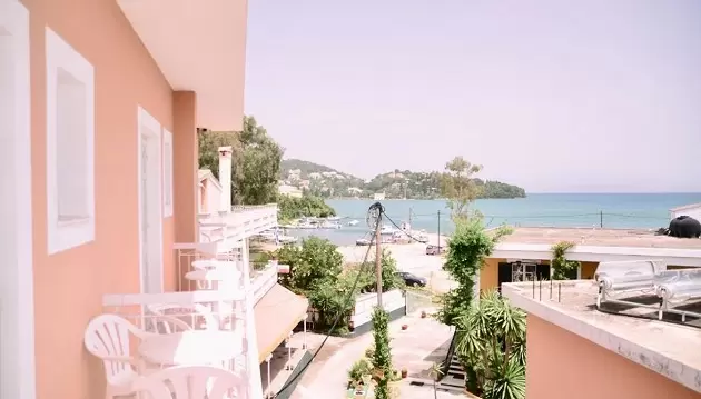 Pailsėkite ir atgaukite jėgas Korfu saloje: 3★ viešbutis Sirena Beach su pusryčiais