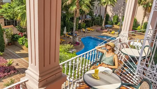Karštos atostogos Ispanijos kurorte - Kosta Bravoje: poilsis puikiame 3★ viešbutyje Hotel Guitart Rosa su pusryčiais