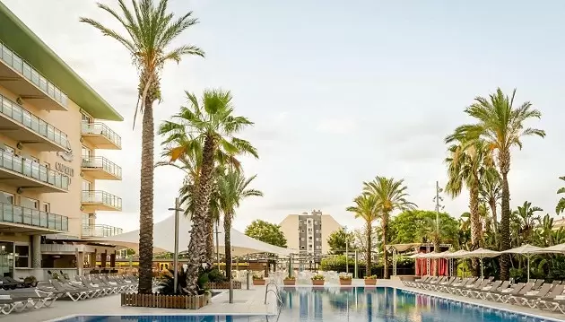 Temperamentingos atostogos Ispanijoje: 4★ Alegria Caprici Verd viešbutis šalia jūros
