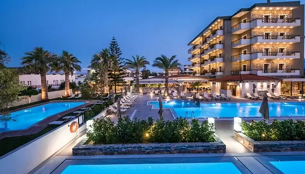 Pavasario atostogos Kretoje: 4★ Petousis Hotel & Suites viešbutis