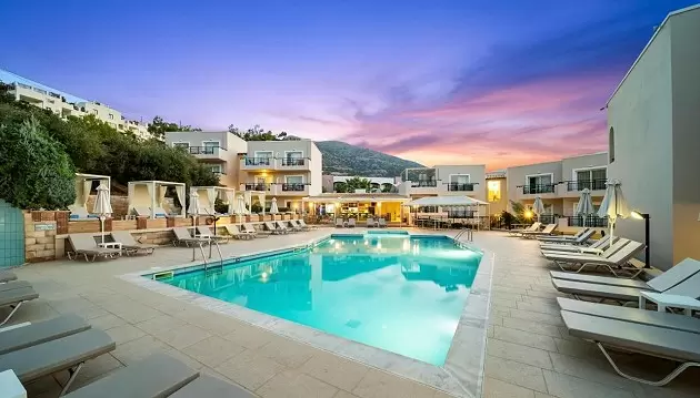 Metas tyrinėti Kretos salą: ilsėkitės stilingame 3★ viešbutyje Rainbow Apartments