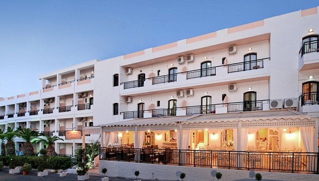 Įsimintinas poilsis Kretos saloje: atostogaukite 4★ viešbutyje Mari Kristin Beach Hotel su pasirinktu maitinimu nuo 536€ <span class="title-price">586€</span> 