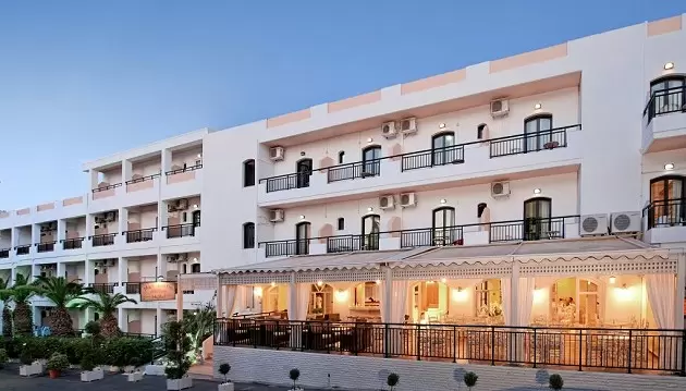 Įsimintinas poilsis Kretos saloje: atostogaukite 4★ viešbutyje Mari Kristin Beach Hotel
