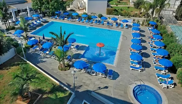Saulėtas ir ramus poilsis Kipre: viešnagė 3★ viešbutyje Euronapa Hotel & Apartments