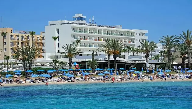 Kipras: puikios atostogos jaukiame 4★ viešbutyje Nelia Beach