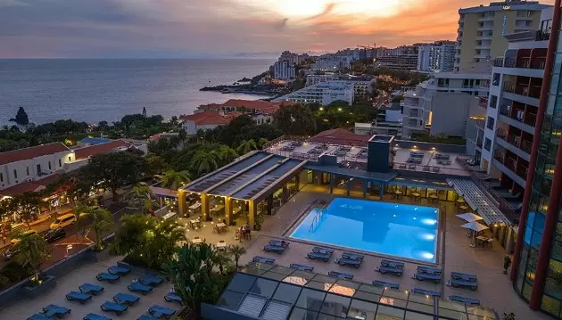 Atpalaiduojančios atostogos Madeiroje: ilsėkitės 4★ viešbutyje The Views Monumental