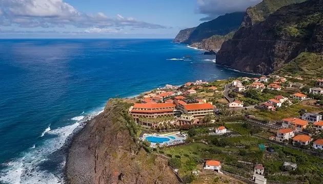 Keliaukite į gamtos rojų: 4★ Monte Mar Palace viešbutis Madeiroje su pusryčiais ir vakarienėmis