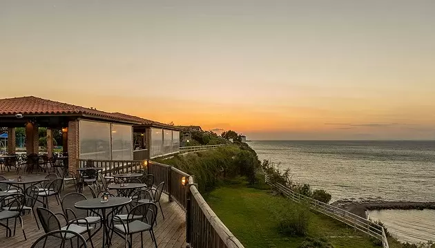 Kelionė į Peloponesą: 4★ Pavlina Beach viešbutis su pusryčiais ir vakarienėmis