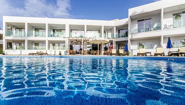 Ramus poilsis po Kipro saule: ilsėkitės 3★ viešbutyje Bellini Hotel