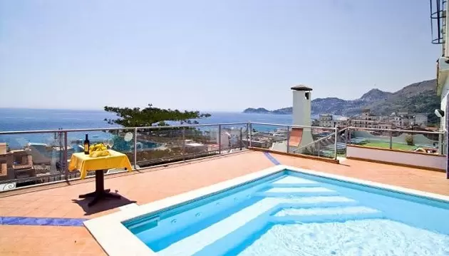 Puikios atostogos nuostabioje Sicilijoje: atgaukite jėgas 3★ viešbutyje Delle Palme