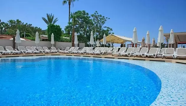 Poilsinė kelionė į Turkiją: atostogaukite Alanijoje 4★ viešbutyje Xperia Saray Beach Hotel su viskas įskaičiuota