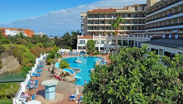 Šiltas pabėgimas į Tenerifę: atostogos 4★ viešbutyje Blue Sea Costa Jardin & Spa