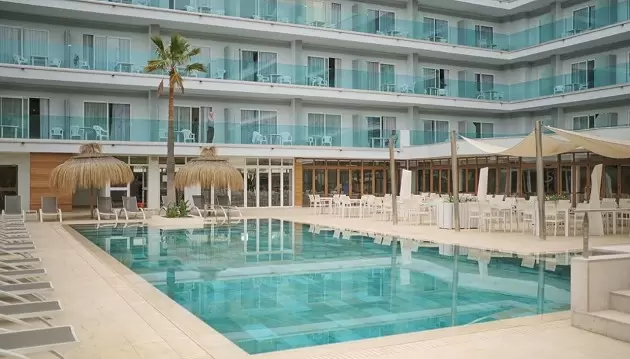 Atostogos nuostabioje Maljorkos saloje: pailsėkite 4★ viešbutyje Bahia Del Sol