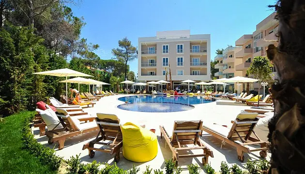 Albaniškas poilsis: pasilepinkite puikiomis atostogomis 4★ viešbutyje Sandy Beach su viskas įskaičiuota