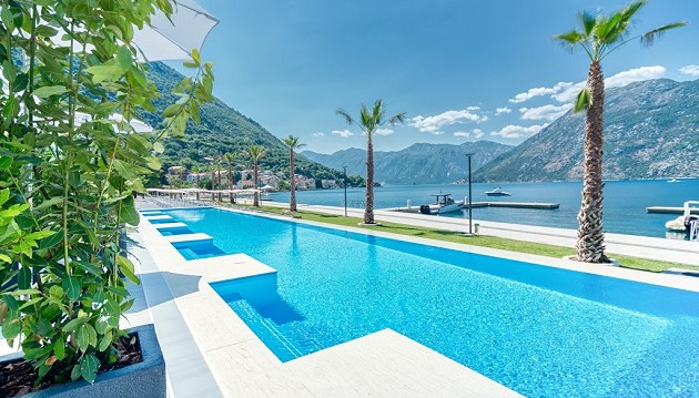 Magiškos atostogos Juodkalnijoje: poilsis įspūdingame Blue Kotor Bay 5★ viešbutyje su pasirinktu maitinimu nuo 808€ <span class="title-price">884€</span> 