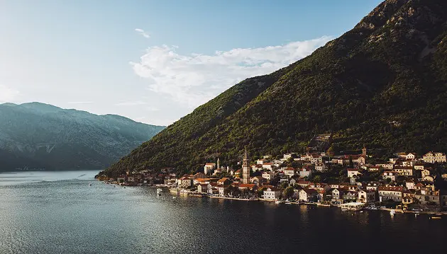 Žavios atostogos Juodkalnijoje: 3★ Villa Velzon viešbutis su pusryčiais