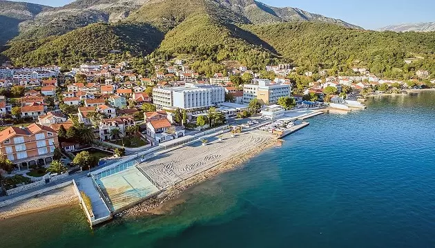 Magiškas Juodkalnijos grožis: ilsėkitės 4★ viešbutyje Carine Hotel Delfin su viskas įskaičiuota