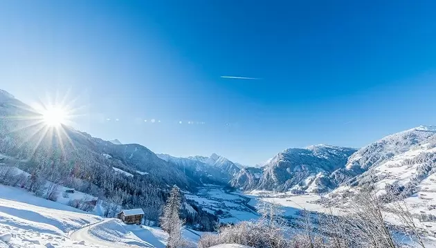 Nuostabus pabėgimas į kalnus - atostogos Austrijoje: 3★ viešbutis Almhof Hotel Garni su pusryčiais