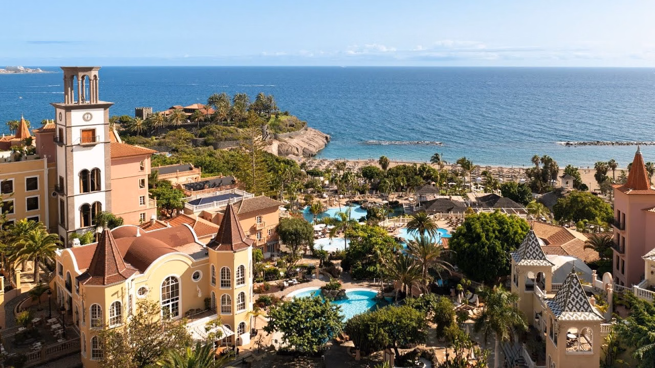 Bahia del Duque Las Villas Resort